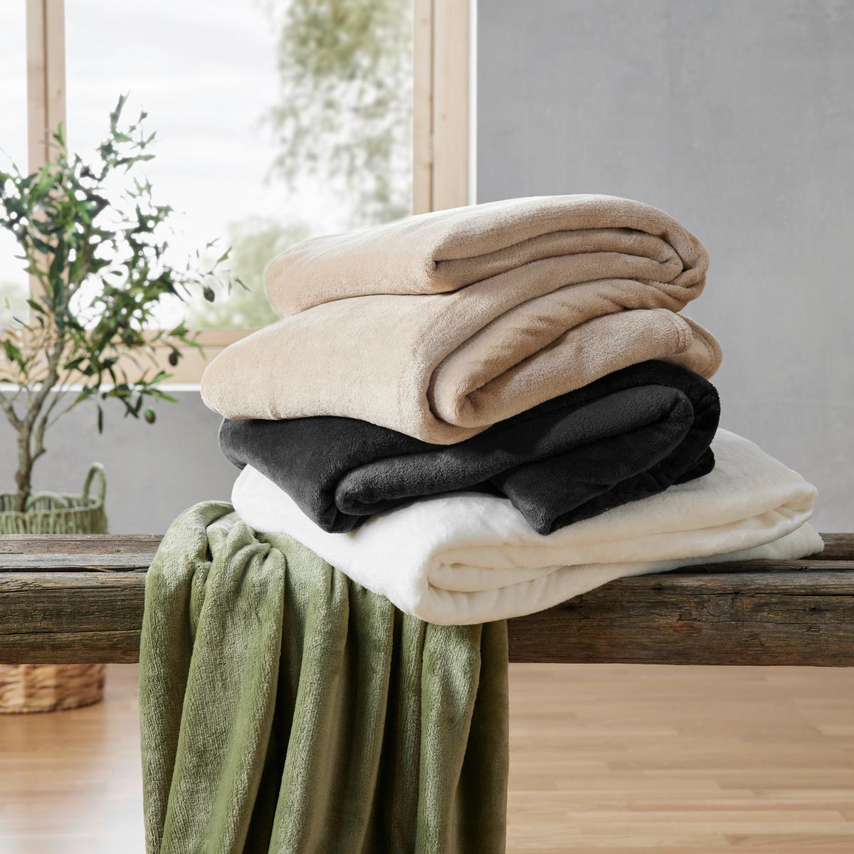 Kuscheldecke Michael in Weiß ca. 220x240cm - Weiß, Textil (220/240cm) - Modern Living