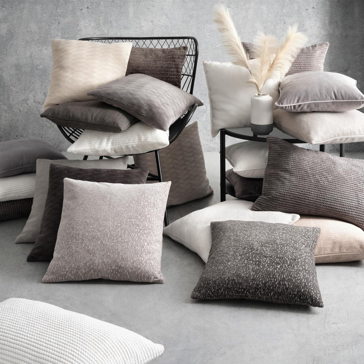 Kissenhülle Violet in Taupe ca. 50x50cm - Taupe, Basics, Textil (50/50cm) - Premium Living