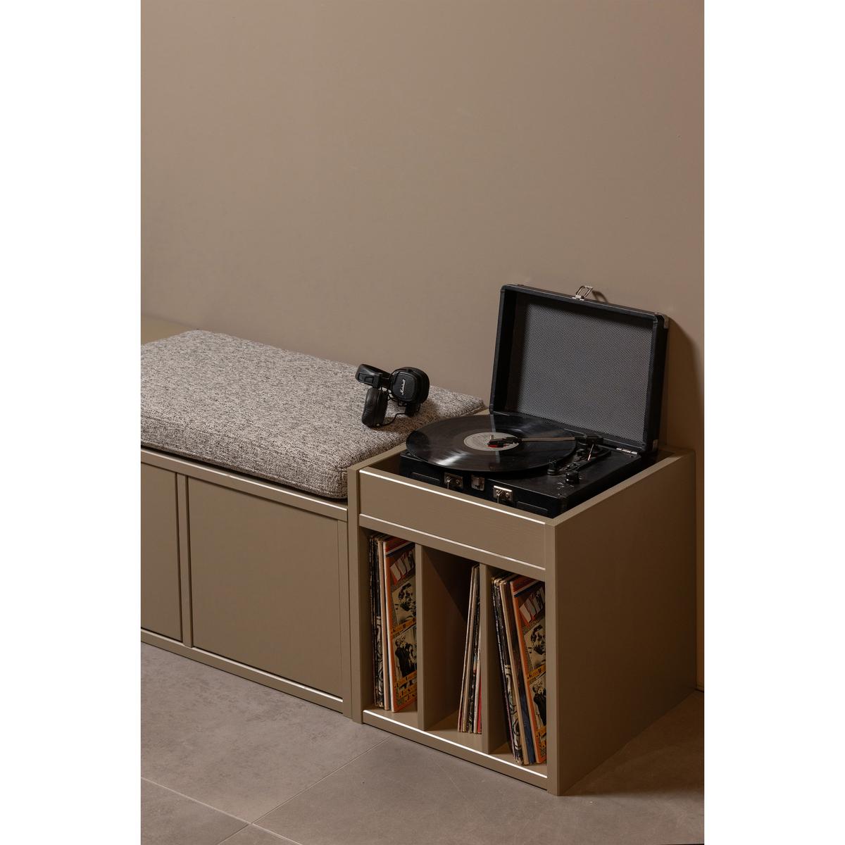 SCHALLPLATTENREGAL Turner Schlammfarben B: 44cm - Schlammfarben, Design, Holz (44/47/44cm) - Livetastic