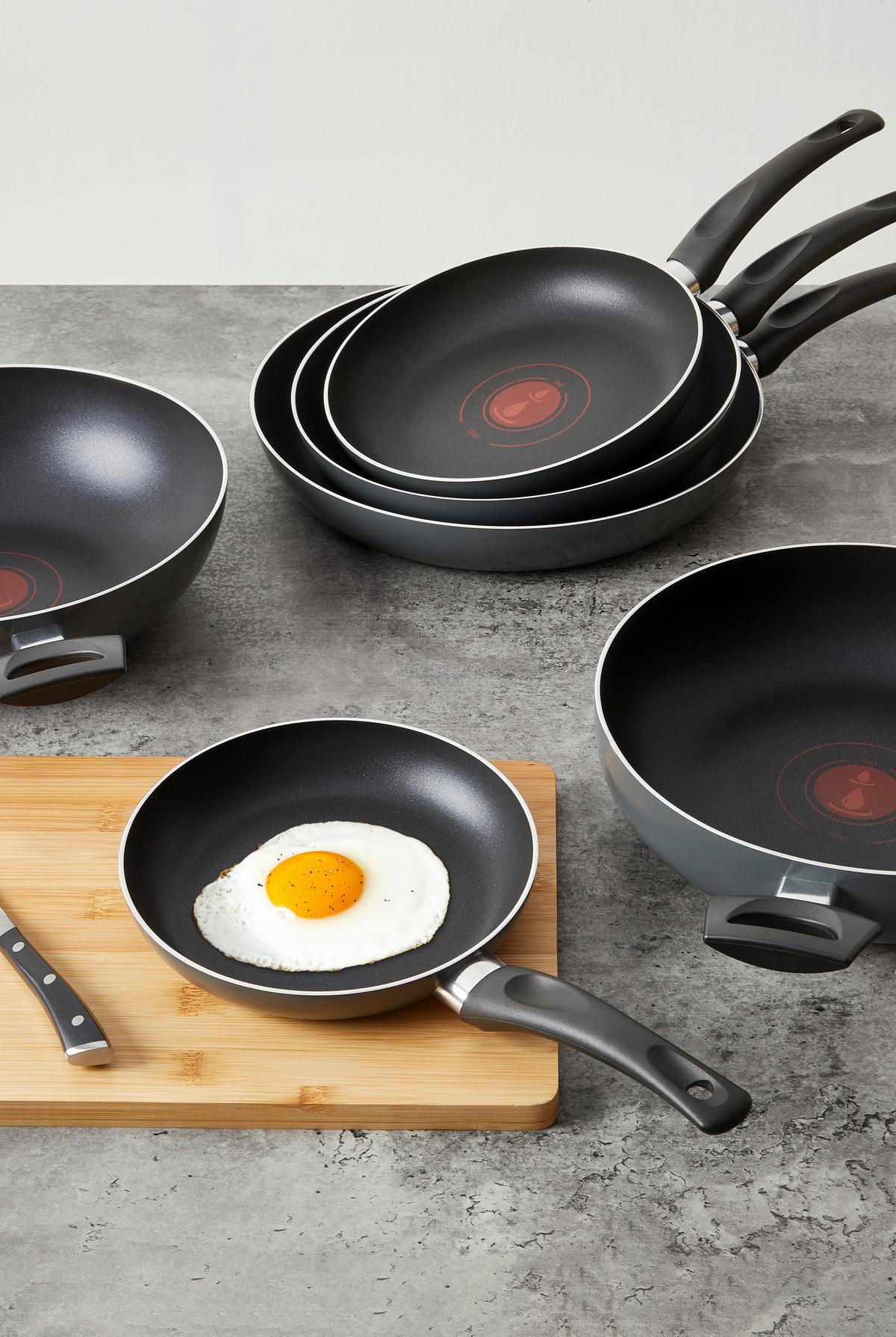 Bratpfanne Ronny Grau/Schwarz Ø ca. 20cm - Schwarz/Grau, KONVENTIONELL, Metall (20/3,5cm) - Based