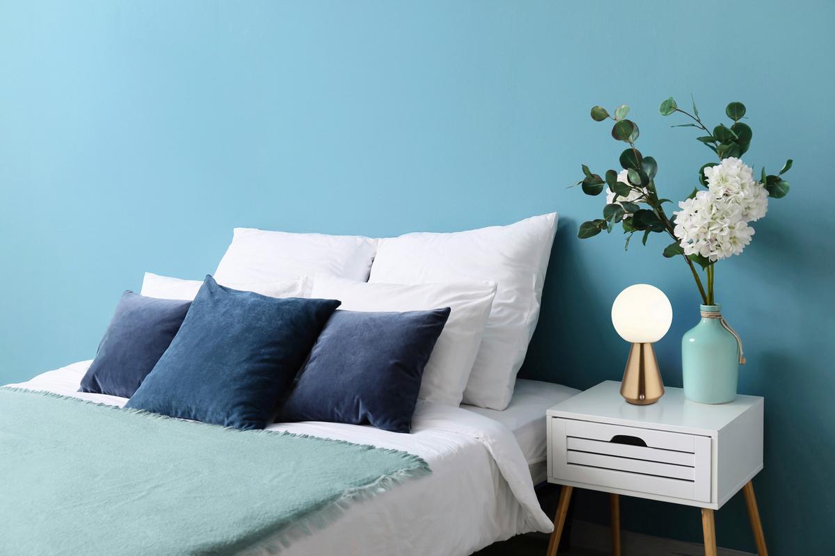 AKKU-TISCHLEUCHTE 21029C SORA - Weiss/Kupferfarben, Konventionell, Kunststoff/Metall (12/23,5cm) - Globo