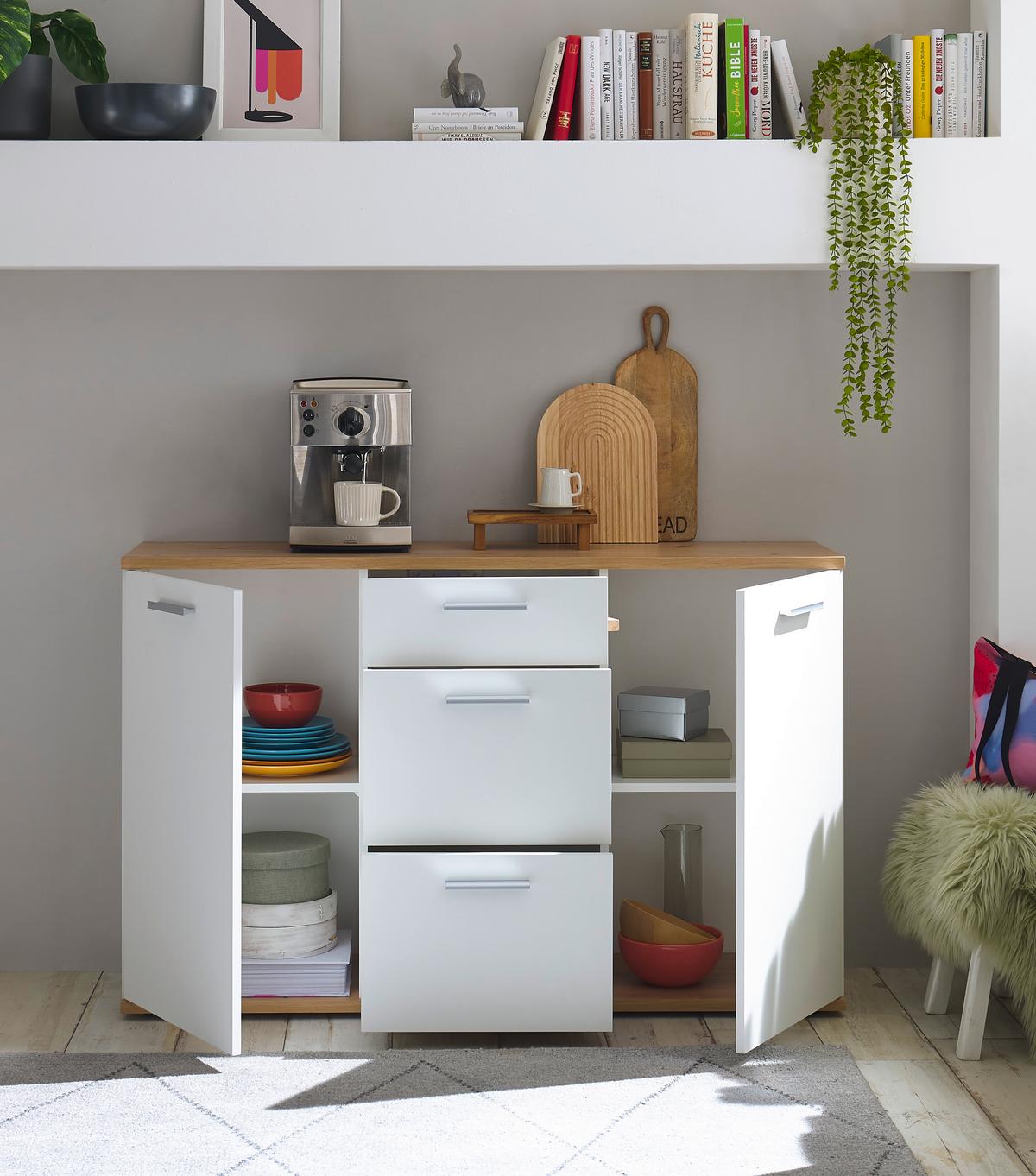 KOMODA SZEROKA BC 1035 - kolor srebrny/biały, Design, materiał drewnopochodny/tworzywo sztuczne (135/86/38cm) - MID.YOU