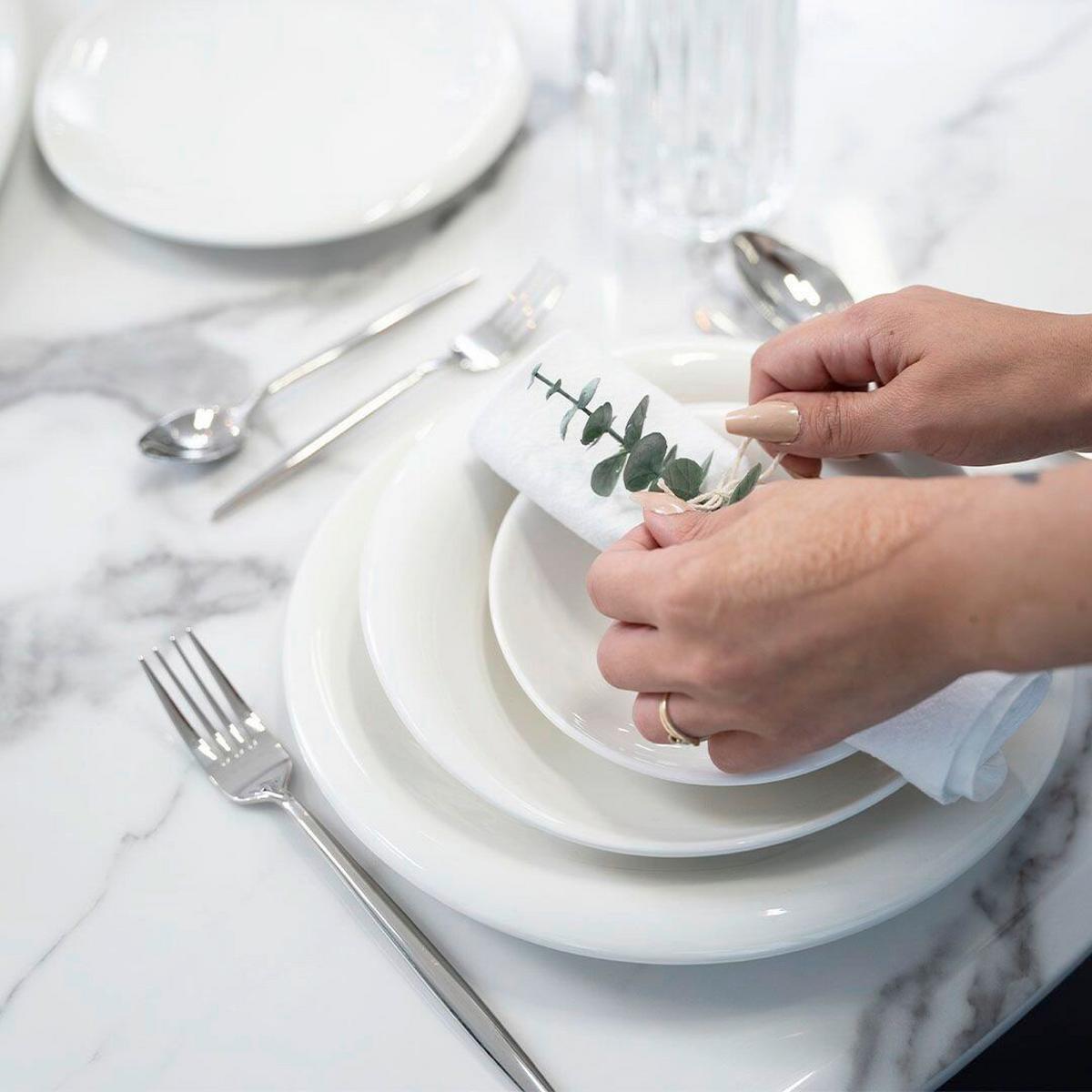 SERWIS OBIADOWO-ŚNIADANIOWY BARLES  25TLG - biały wysoki połysk, Basics, ceramika (30/30/10cm)