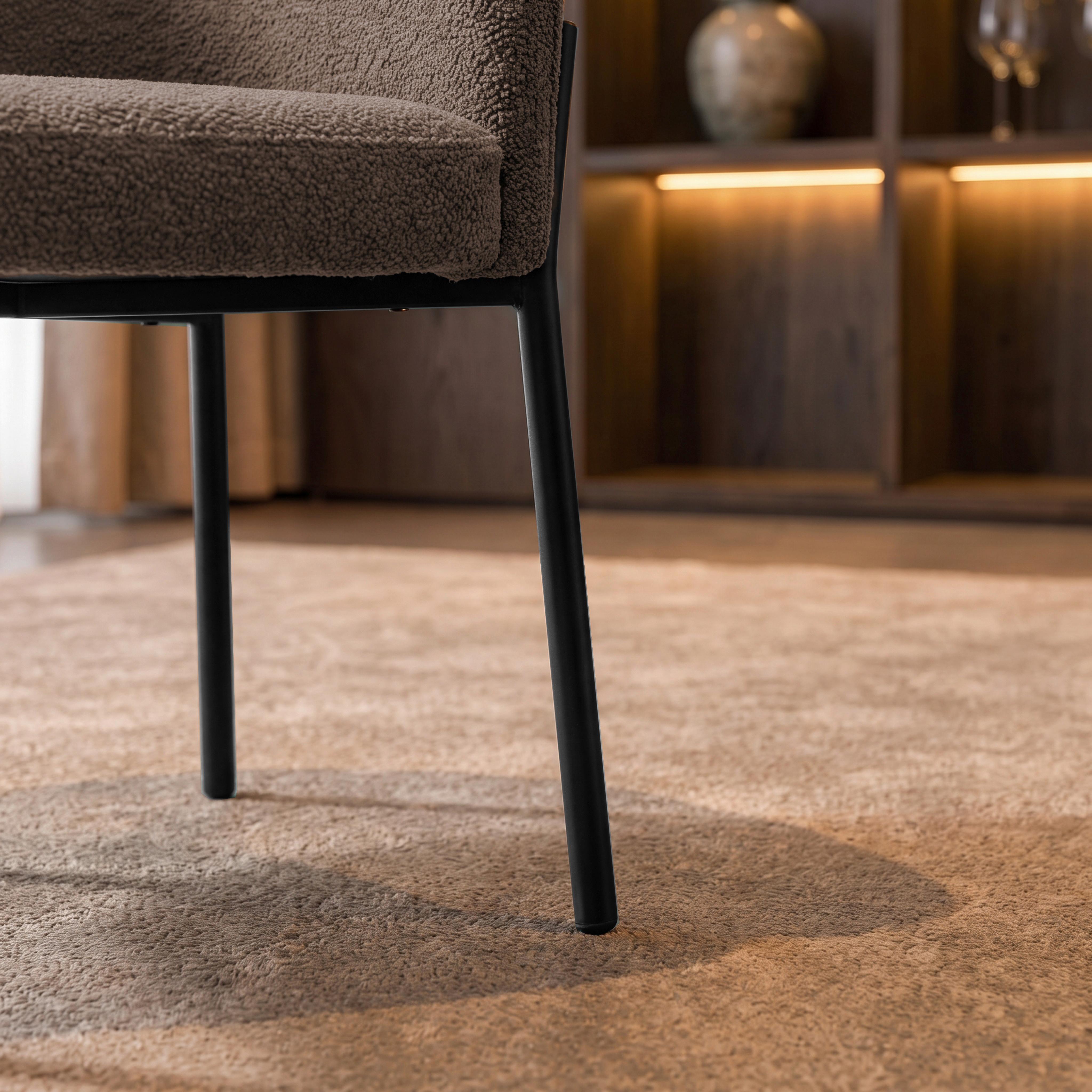STOL MED ARMSTÖD CHLOE - brun/svart, Modern, metall/textil (62/79/59,5cm) - Bessagi Home