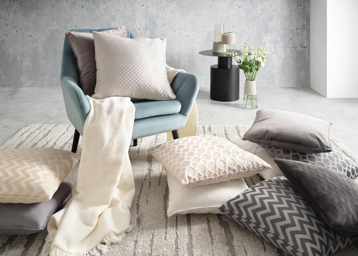 Kissenhülle Violet in Taupe ca. 50x50cm - Taupe, Basics, Textil (50/50cm) - Premium Living