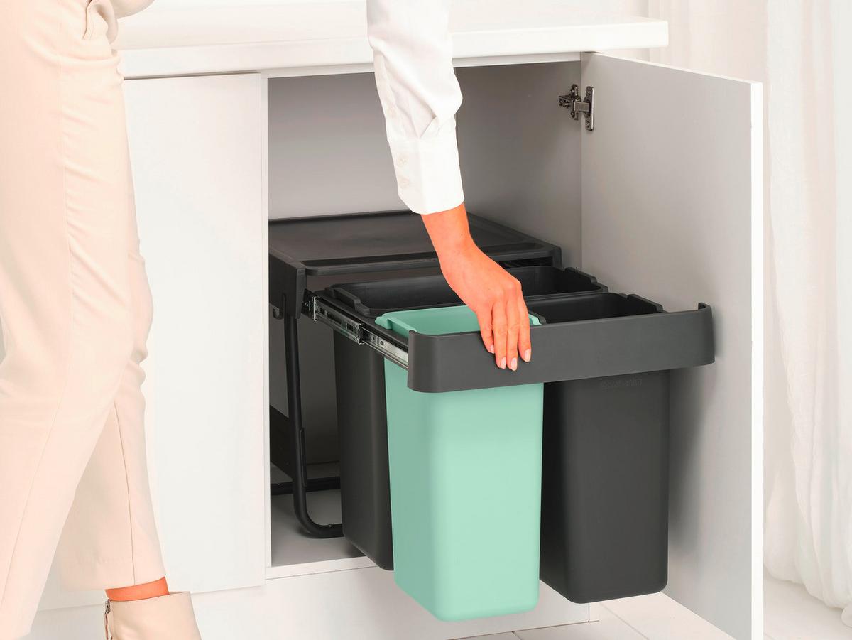 SORTOWNIK ODPADÓW DO ZABUDOWY 232541 - antracytowy/zielony, Basics, tworzywo sztuczne (40,4/39,6/48,1cm) - Brabantia