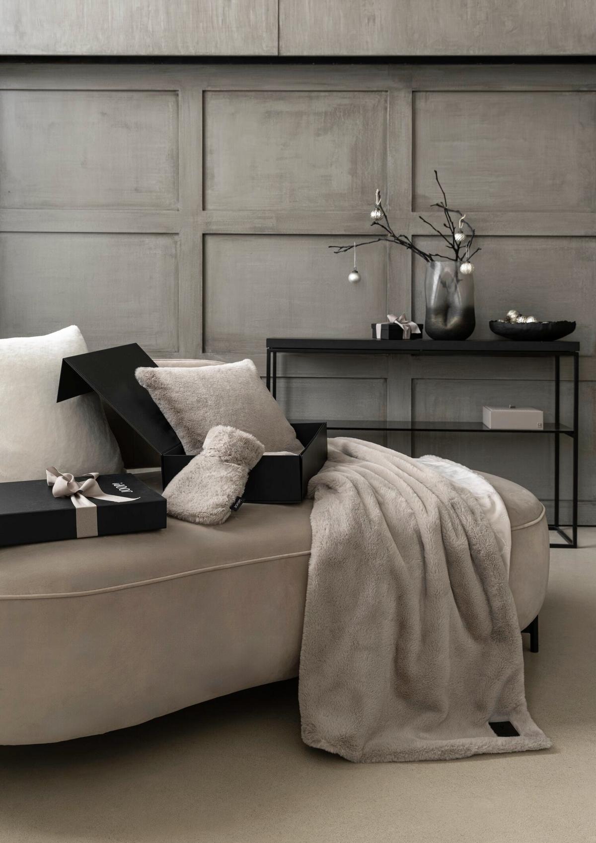 MIĘKKI KOMPLET J!CHALET - biały/szary, Basics, tkanina (30/12/44cm) - Joop!