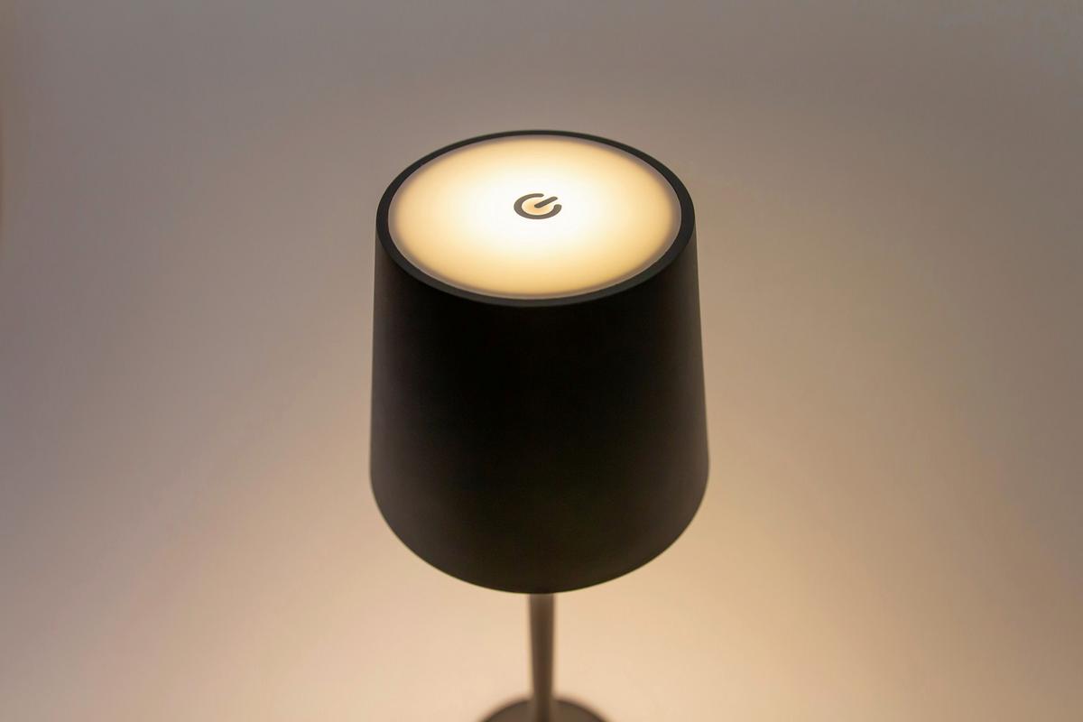 LAMPA STOŁOWA Z AKUMULATOREM BASIC TABLE *SBN* - czarny, Design, tworzywo sztuczne/metal (11,5/36cm) - Novel